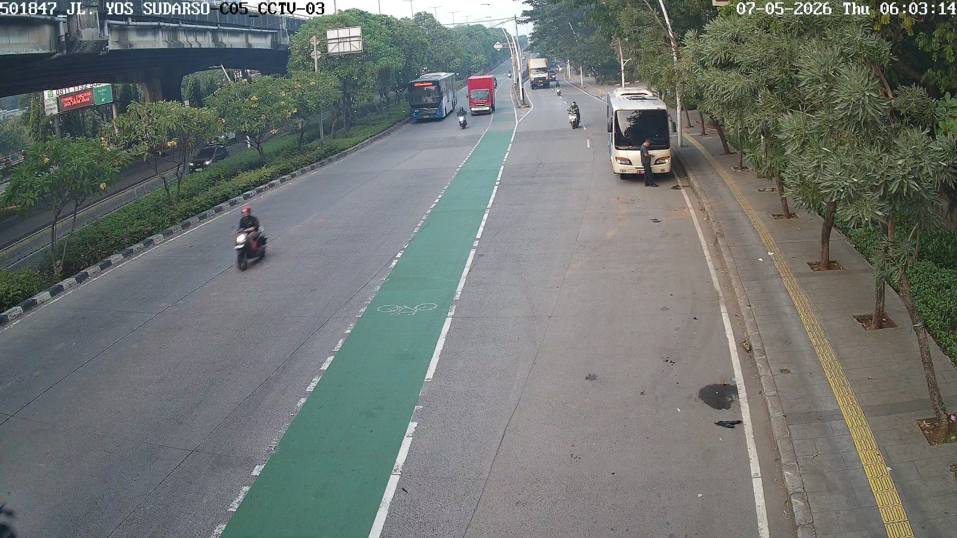 Jl Yos Sudarso 004